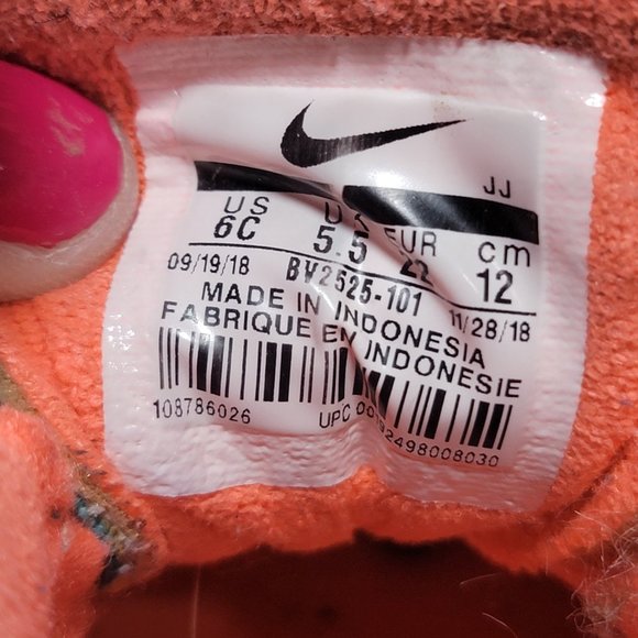 Nike Kids Air Speed Turf Training Shoes White/Aqua/Mango Size 6C, UK 5.5, EUR 22 - Picture 10 of 10